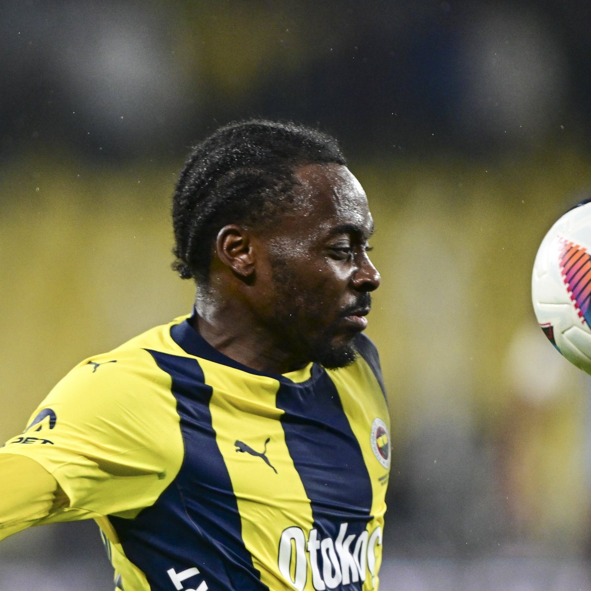 1 Milyon Euro az vermek icin Osayi'yi Besiktas'a kaptiracaksiniz sonra Osayi'nin yerini doldurmak icin 10-15 milyon euro maas bonservis para harcayacaksiniz

Tam sizlik hareket bravo 👏👏👏

<a href="/Fenerbahce/">Fenerbahçe SK</a>