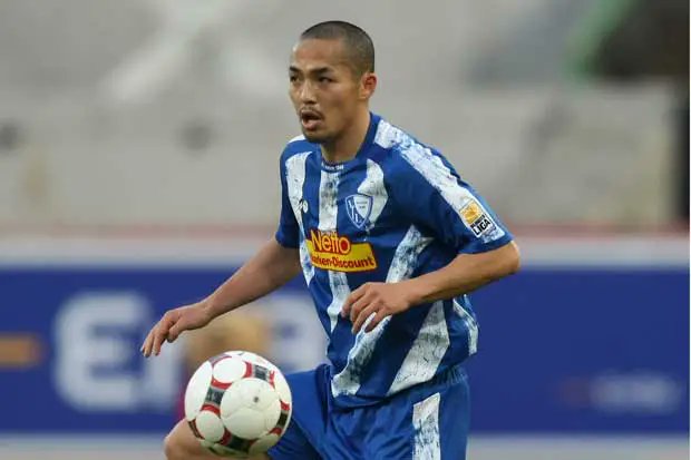 Forgottenlegs's tweet photo. Shinji Ono🇯🇵
Retired in Dec 2023 after a 26-year career. He’s now an ambassador for Hokkaido Consadole Sapporo & works as a #football commentator for DAZN Japan. His final match was against Urawa Reds, closing the chapter where his journey began #AsianLegend #ShinjiOno https://t.co/xYoMD9WaE2