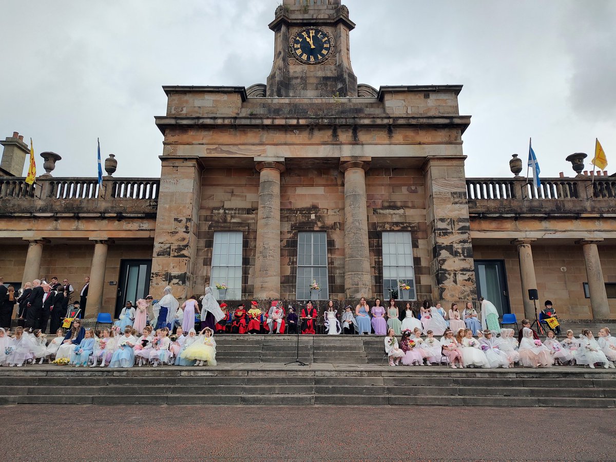 Hip Hip hooray! 
Wishing everyone in Bathgate a wonderful procession.