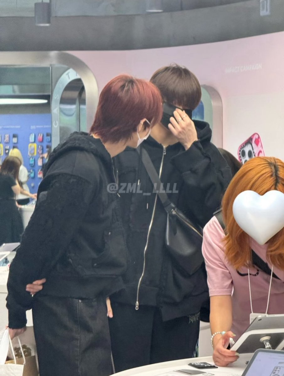kasshoo0's tweet photo. 우앜ㅋ 캇쇼 하루타랑 놀러갔구낭
#캇쇼 #하루타 #KASSHO #HALUTA #SMTR25 https://t.co/MCsiCSgSNJ