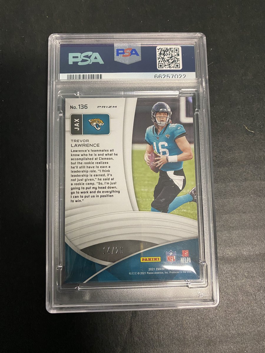JCThaGamerYT's tweet photo. 2021 Spectra Trevor Lawrence Neon Pink 14/25  PSA 9

$150 OBO,  BMWT https://t.co/WiPmeGtr7p