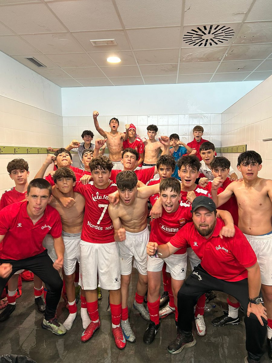 🔥 ¡LO HICIERON! 🔥
Nuestro Infantil “A” ha ascendido a División de Honor.
Un equipo, una temporada increíble y un sueño cumplido.
Historia escrita con esfuerzo y corazón.

👏 Gracias a todos los que apoyaron desde la grada.
Esto es solo el comienzo.

❤️🤍 #ForzaCala