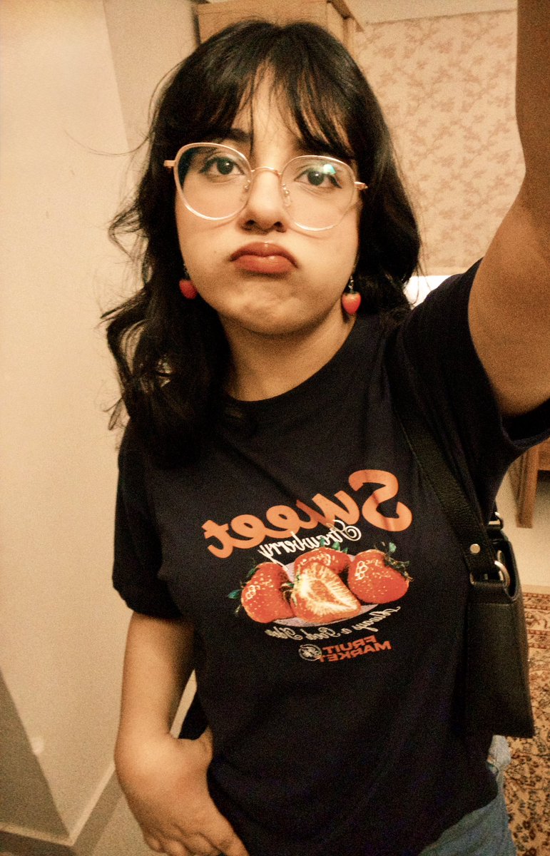 himefujoz's tweet image. #Went to see a movie today  🍓