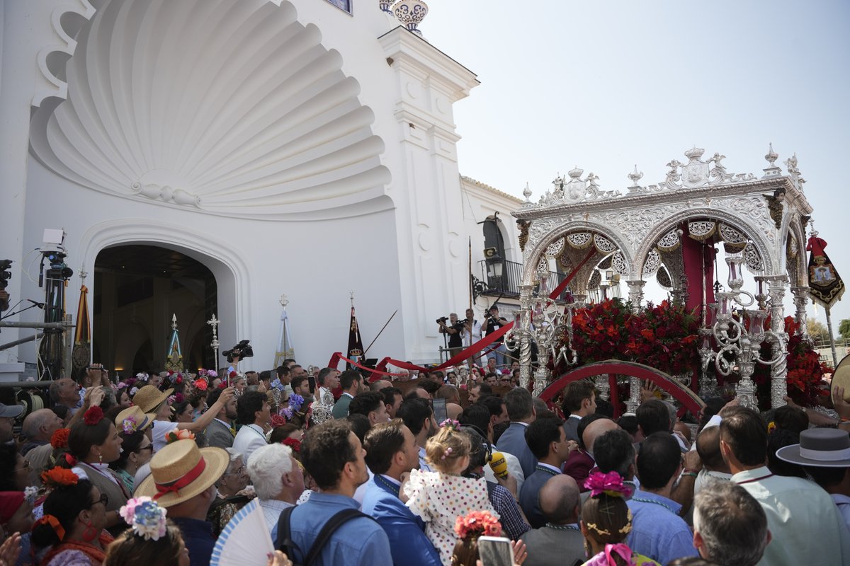 Europa Press Sevilla (@epsevilla) on Twitter photo Jornada de presentaciones de las filiales en la Aldea ante la Virgen del Rocío, entre ellas, Villamanrique y Triana #Sevilla #Rocio2025 | Fotos: <a href="/CorcheroArcos/">Joaquin Corchero</a> vía <a href="/EPAndalucia/">Europa Press</a>
acortar.link/iJrEqJ Jornada de presentaciones de las filiales en la Aldea ante la Virgen del Rocío, entre ellas, Villamanrique y Triana #Sevilla #Rocio2025 | Fotos: <a href="/CorcheroArcos/">Joaquin Corchero</a> vía <a href="/EPAndalucia/">Europa Press</a>
acortar.link/iJrEqJ