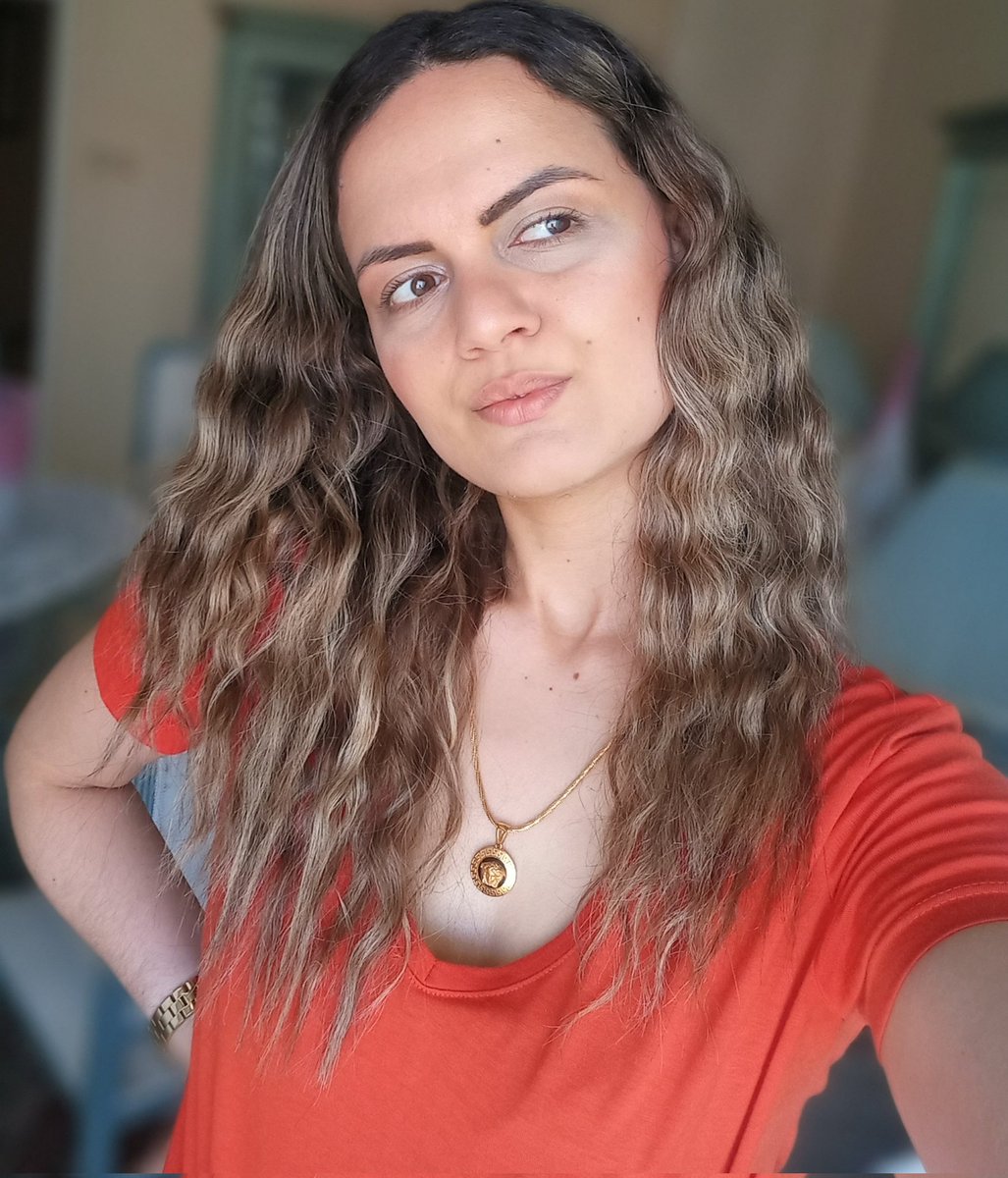 ElifEkizolu2's tweet photo. Olabilecek en sade bayram konsepti. #nofilter #yesmakeup #iskenderun #hatay https://t.co/YZo1q9nEwP