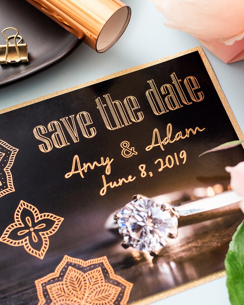 americancrafts's tweet photo. Set the tone for your big day with a little extra shine! Whether it’s a bold statement or delicate details, the Foil Quill by We R Makers makes it easy to add a metallic finish.💍 Ready to add a little shimmer to your wedding?
#FoilQuill #WeddingInvites #AmericanCrafts #WeRMakers https://t.co/C2FvZZLEAP