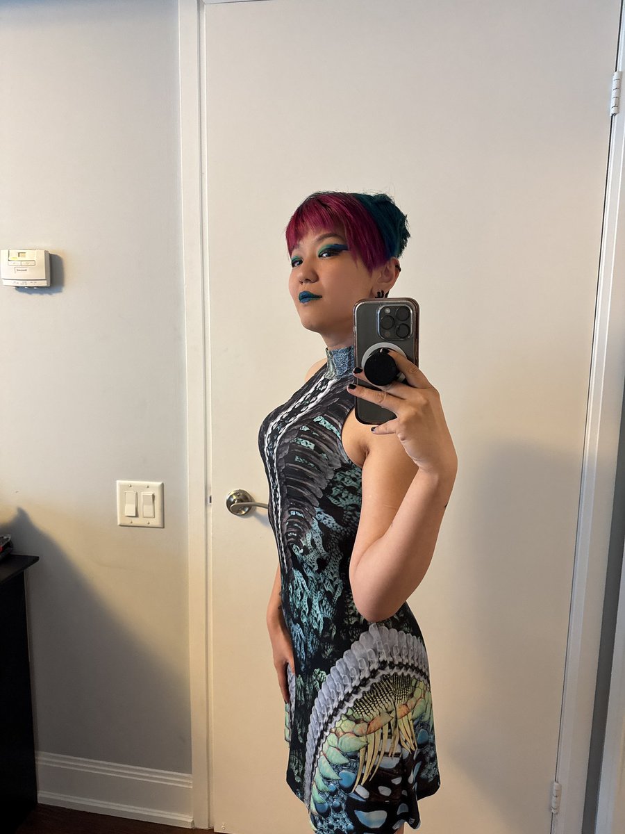 Good morning my dear tadpoles🐸! 
We’re back with community R.E.P.O ! It will be pinned at the top of chat! Tadpoles are welcome to join🖤!

There is some fun incentives for chat as well to mess our game up!

Chaos starts at 12 pm est!🔥

m.twitch.tv/vanoradarkwolf