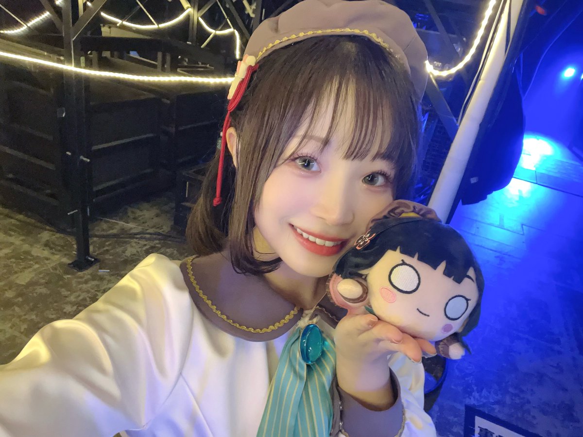 #蓮ノ空4th102期卒業公演Day1
ご参加いただいた皆様、
本当にありがとうございました🪷

一瞬一瞬を噛み締めて
沢山の愛と感謝が届いていますように

明日もよろしくお願いいたします！

百生吟子役👘櫻井陽菜