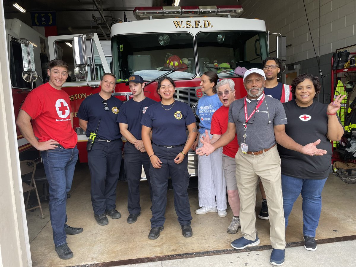 cityofwsfire's tweet photo. ๐จ Itโs Smoke Alarm Saturday! #WSFire crews are out in the Utah, Dize, and Susan St. areas today checking & replacing smoke alarms. This statewide event is your reminder: test yours today! ๐ฅ๐ #SmokeAlarmSaturday #WSFD #FireSafety https://t.co/UD2JApJnIH