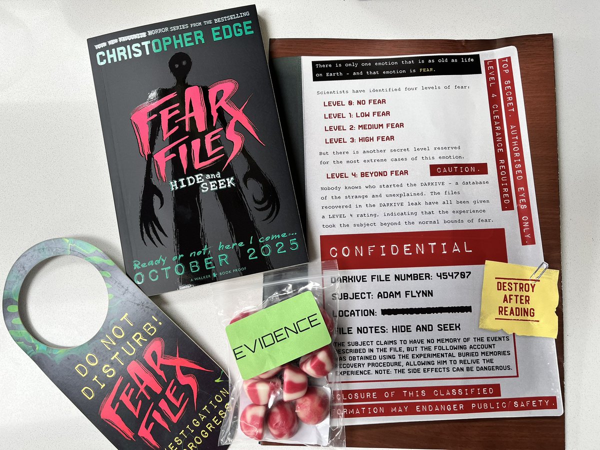 Tom G 📕 (@tjgriffiths) on Twitter photo Fear Files: Hide & Seek is the unsettling, gripping & eerie start to the new horror series all children aged 8+ will be talking about. I loved how <a href="/edgechristopher/">Christopher Edge</a> still retains his sci-fi voice here. Thanks <a href="/WalkerBooksUK/">Walker Books</a> <a href="/IanLamb1/">Ian Lamb</a> 👻 Out 25/9 📖
checkemoutbooks.wordpress.com/2025/06/07/fea… Fear Files: Hide & Seek is the unsettling, gripping & eerie start to the new horror series all children aged 8+ will be talking about. I loved how <a href="/edgechristopher/">Christopher Edge</a> still retains his sci-fi voice here. Thanks <a href="/WalkerBooksUK/">Walker Books</a> <a href="/IanLamb1/">Ian Lamb</a> 👻 Out 25/9 📖
checkemoutbooks.wordpress.com/2025/06/07/fea…