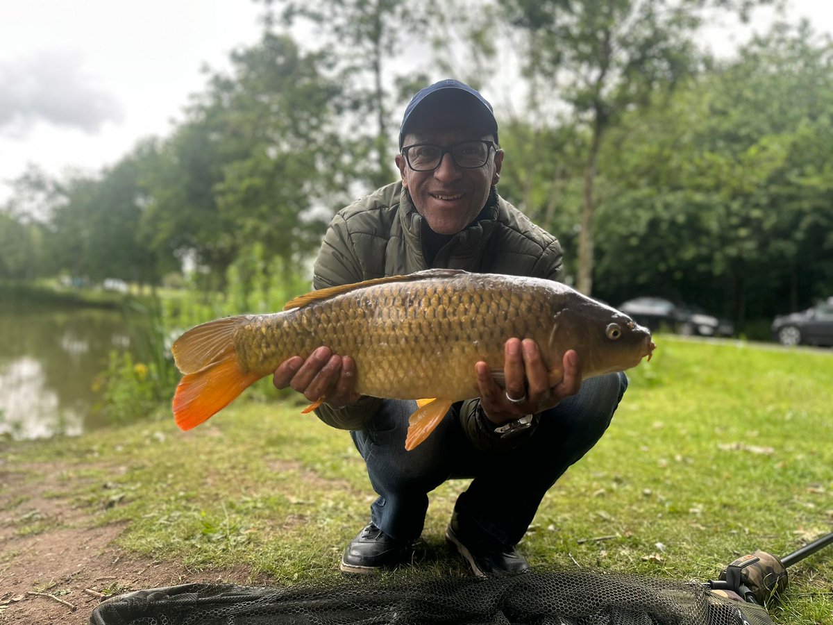 The grandson is fishing near the house, I went to pay him a visit and while he was looking for something in his dad's car, I caught a fish on his rod. His face was a picture when he came back. 😂 #carp