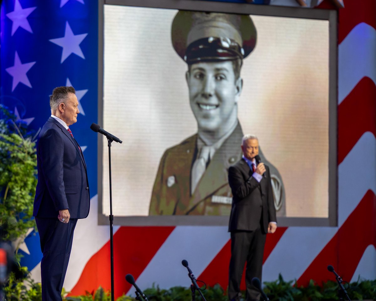 MemorialDayPBS's tweet image. Robert Patrick pays tribute to Iwo Jima veteran Don Graves at the 2025 National Memorial Day Concert.
Miss Robert’s tribute? Stream the show now: bit.ly/4dNPk1Y
@robertpatrickT2 #MemDayPBS #MemorialDay #RobertPatrick