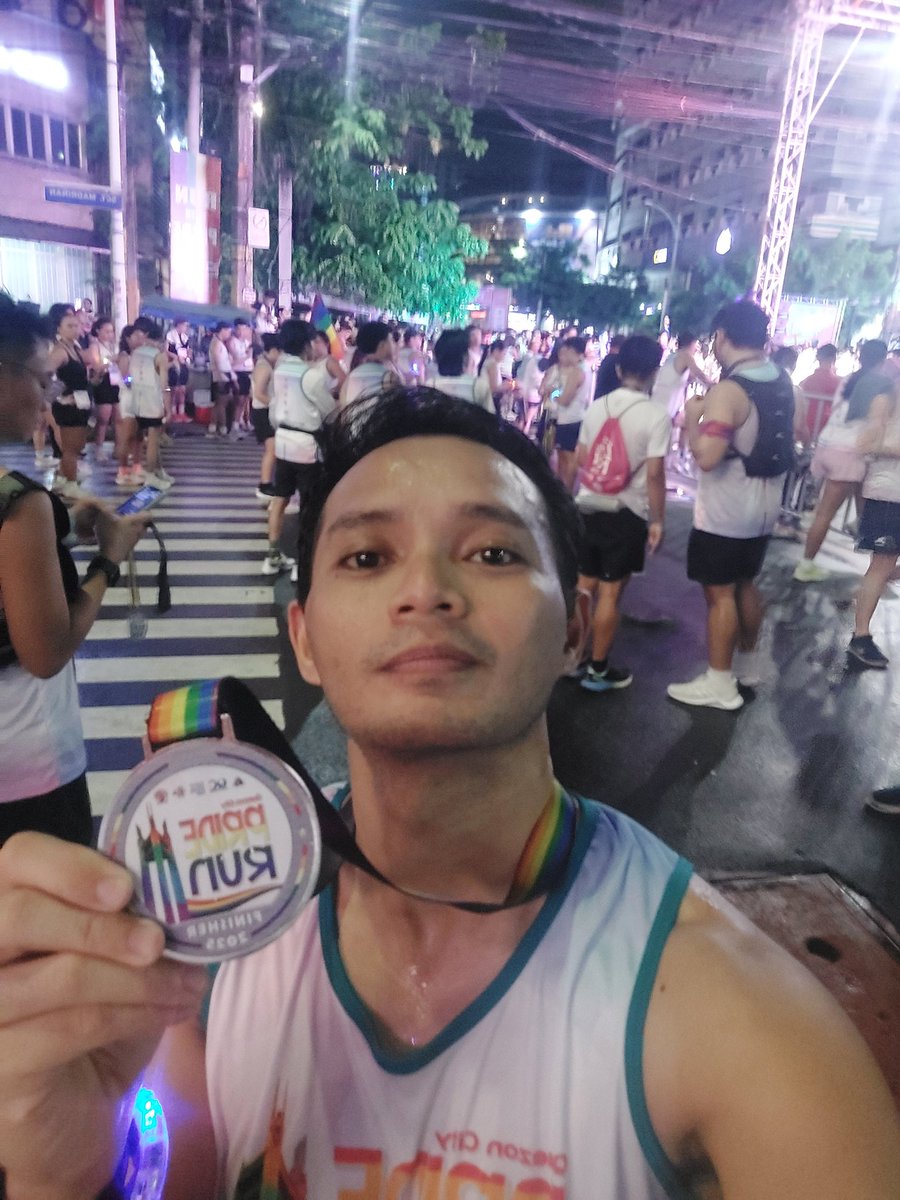jyeypc's tweet photo. A meaningful first fun run for me. Happy Pride! ๐ณ๏ธโ๐ #QCPrideRun #RunWithPrideRunForPride #DapatMayBakla https://t.co/QsthlO4kuS