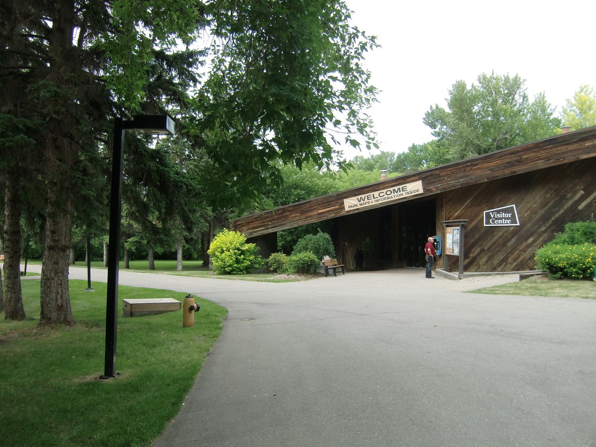 Fish Creek Provincial Park is celebrating its 50th anniversary today! This fantastic place for family fun is an oasis for Calgary’s native wildlife and plants.

Enjoy the celebrations from 10 a.m. to 3 p.m.!