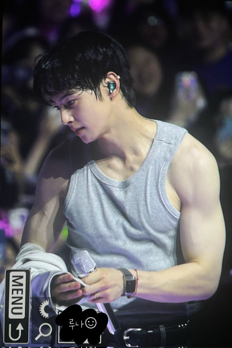 AND THIS IS THE MAN YALL CALLING BLAND????