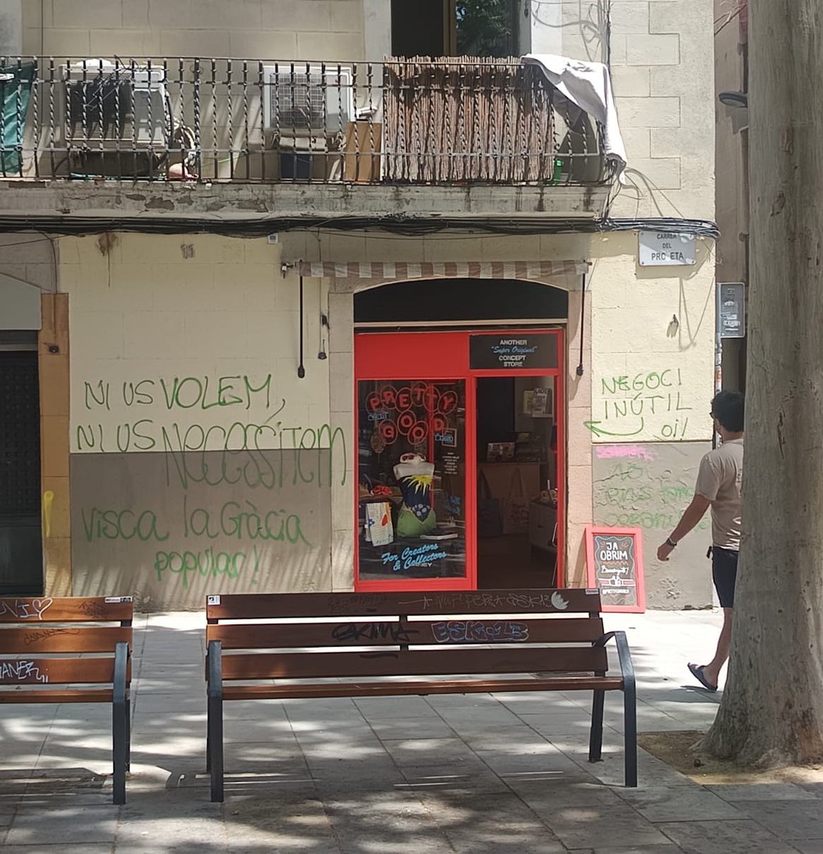 Les parets parlen, visca la Gràcia popular!