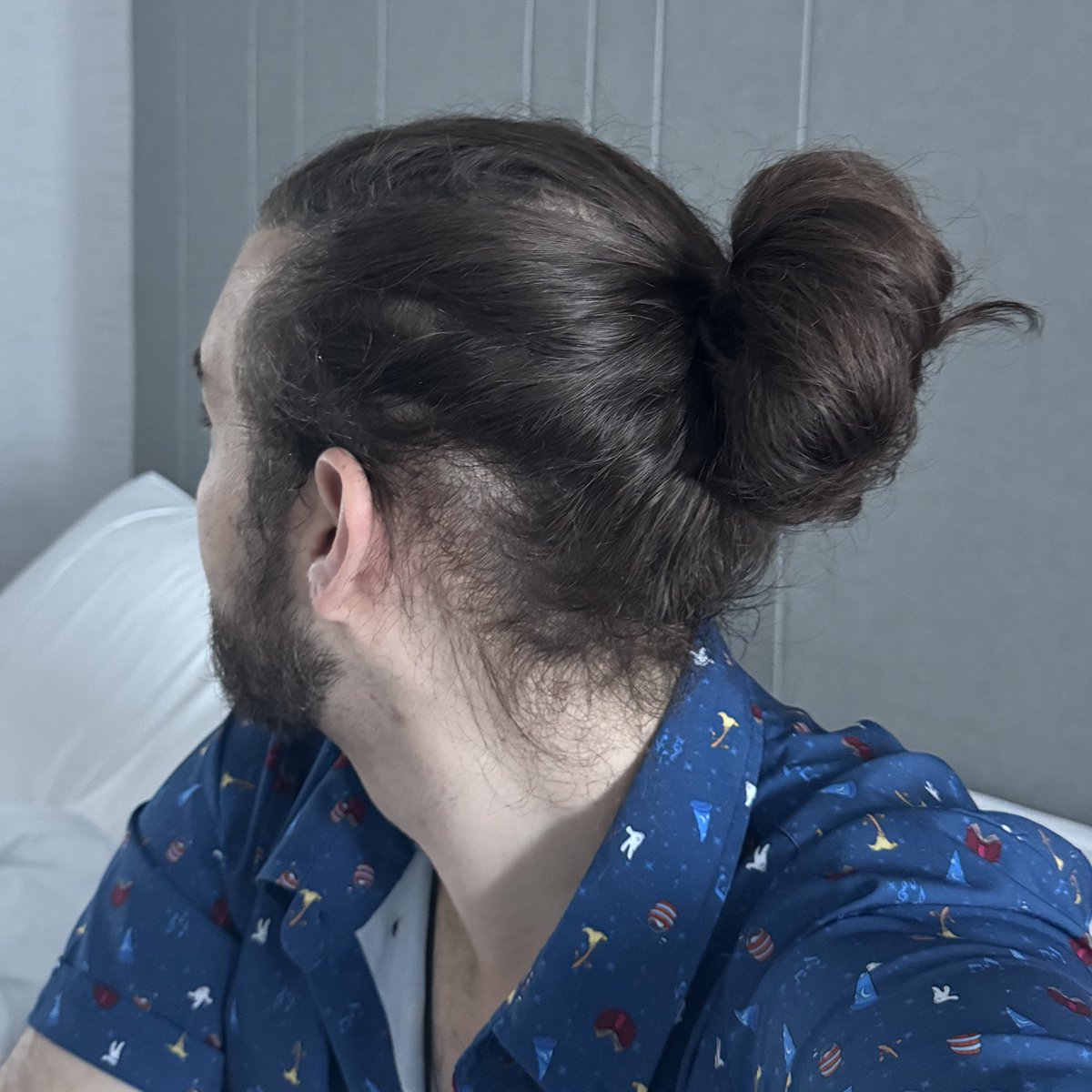 Alejandro Saab (@kaggyfilms) on Twitter photo My hair is so long I can now put it in a man bun… what do we think?
Shoutout to <a href="/BranMci/">Brandon McInnis is Apollo in EPIC: The Musical</a> for teaching me how and shoutout to <a href="/HaybaleVoice/">Hayden Daviau = Tribbie, Trianne & Trinnon in HSR!</a> for doing it when I forgot 😊 My hair is so long I can now put it in a man bun… what do we think?
Shoutout to <a href="/BranMci/">Brandon McInnis is Apollo in EPIC: The Musical</a> for teaching me how and shoutout to <a href="/HaybaleVoice/">Hayden Daviau = Tribbie, Trianne & Trinnon in HSR!</a> for doing it when I forgot 😊