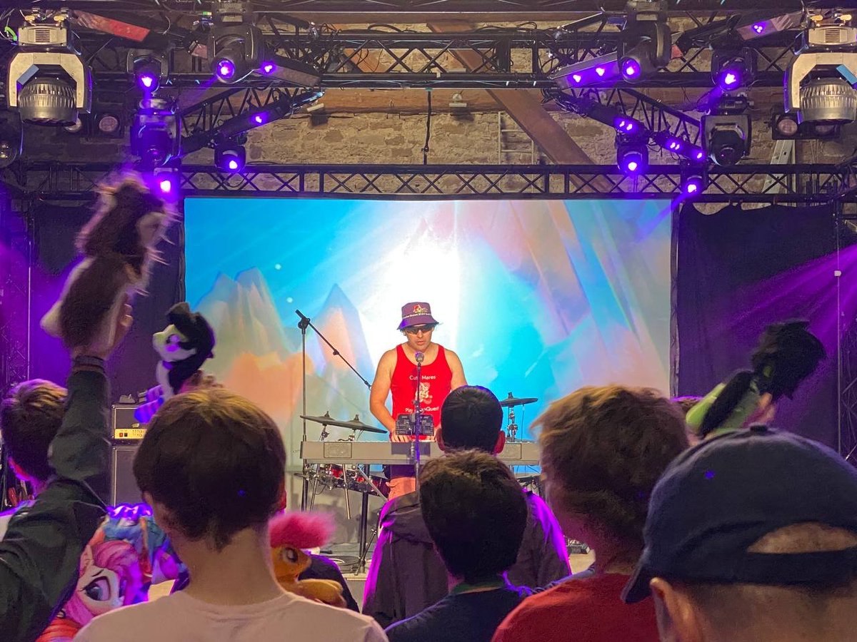 Live on the barn stage now, the biggest lover of Mares, ElectroKaplosion!