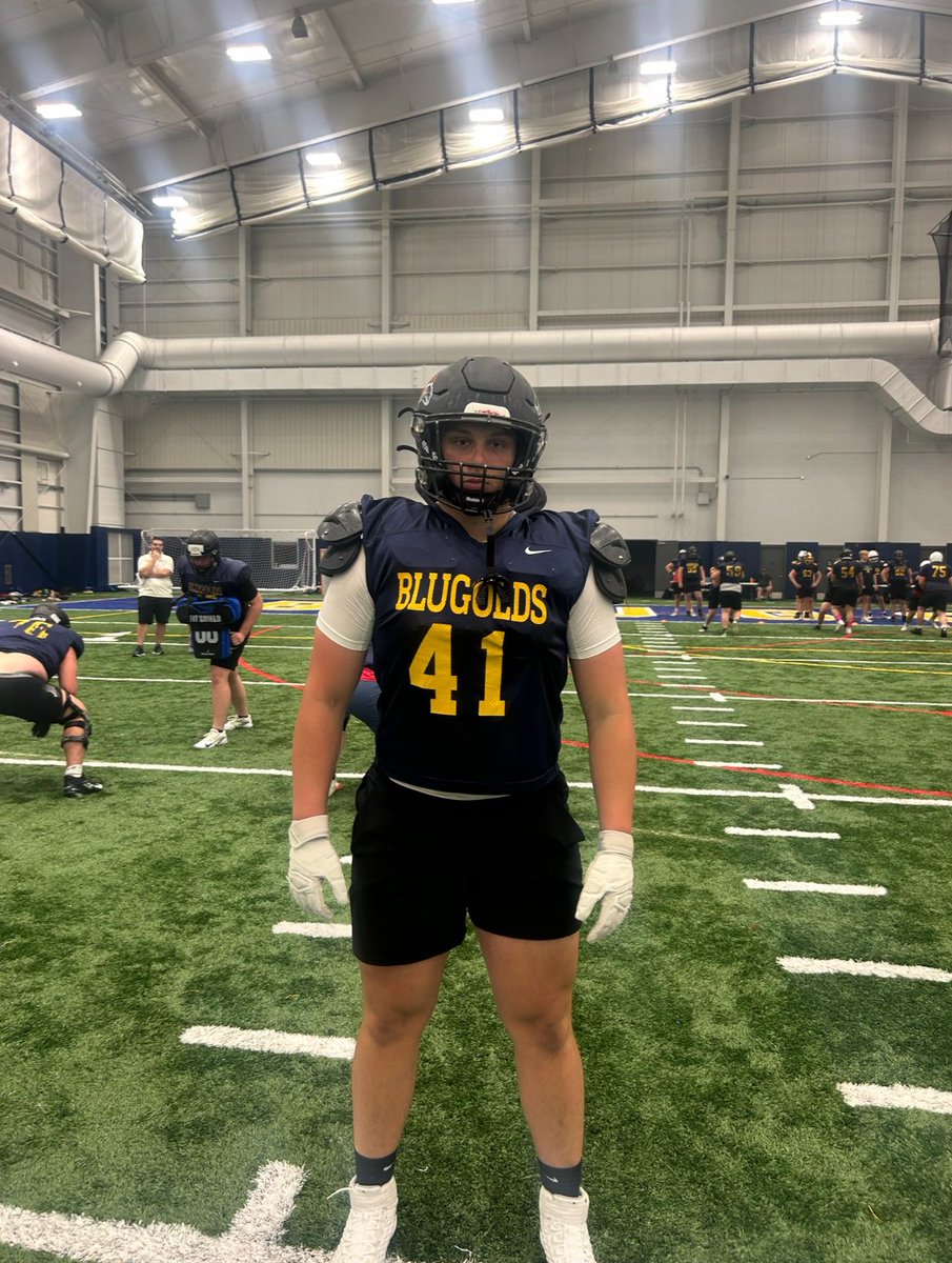 samjohnston56's tweet image. Updated times and measurables after two more combine tests‼️‼️
Height: 6’4” (UWO Verified)
Weight: 284 (UWO)
40: 5.4(PRZ)
Pro Agility: 4.5 (UWEC)
L Drill: 7.3 (UWO)
Broad Jump: 8’2” (WFCA)
Ready to compete tomorrow @UNIFootball!! #EARNIT @coachricknelson @CoachJax42 @coachcjnuss…