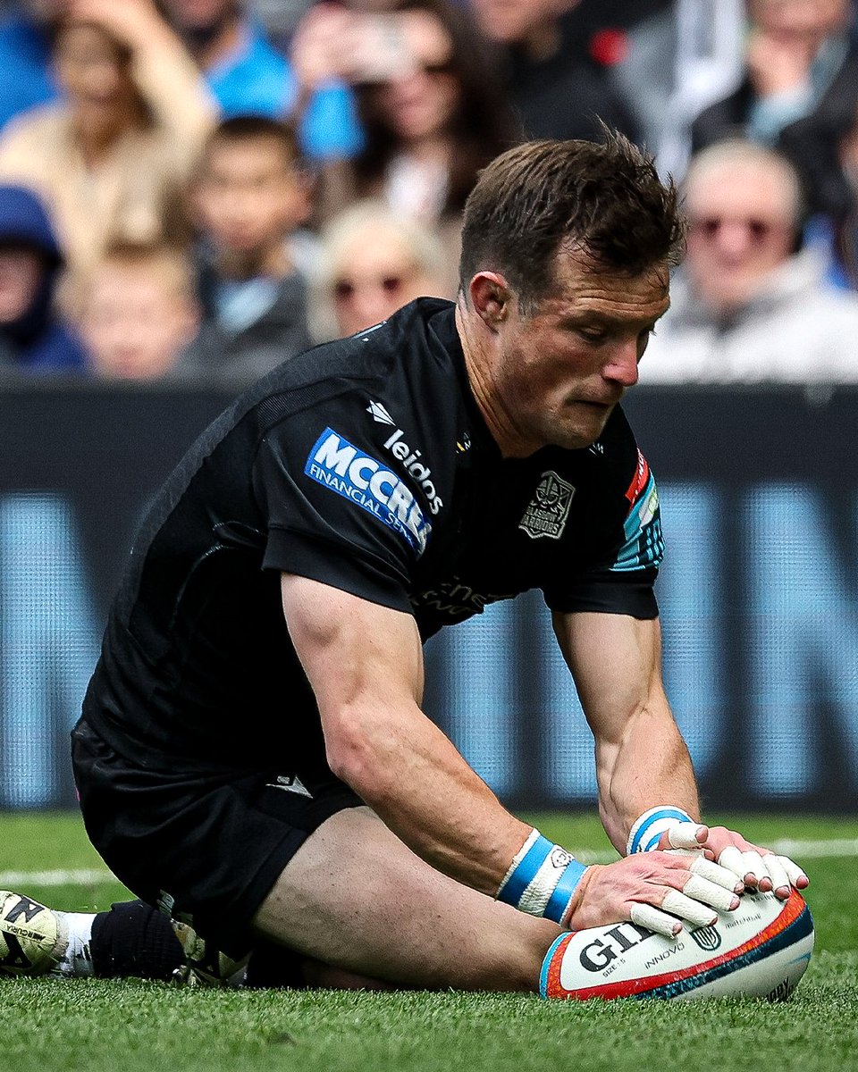 First 40 in four photos

#WhateverItTakes ⚔️🛡️