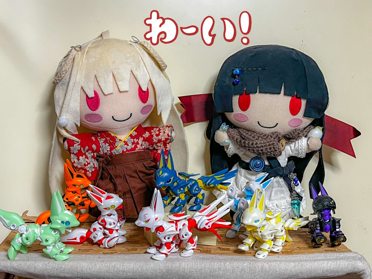 ProtonKudryavka's tweet photo. 下北沢に行った目的
本日オープンSTUDIO SO-TA BASEで限定アニマネッツをお迎えする事😆
立華「カッコよくて可愛いんだよ☺️」
瑠璃「この色…紺と黄を入れ替えたらドクターイエローみたいです☺️」
たしかにw
最後に我が家のアニマネッツ大集合!
#ぬいてつ
#FAVOぬい
#STUDIOSOTA
#アニマネッツ https://t.co/RuHuixmhhe