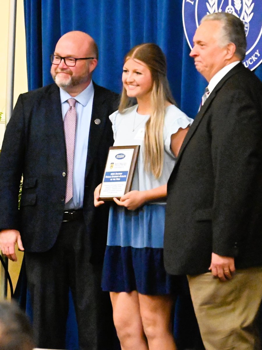 Congratulations to Peyton Henderson who received her award this week for being named the Midway University 2025 Archery Female Student Athlete of the Year!  Wonderful accomplishment.