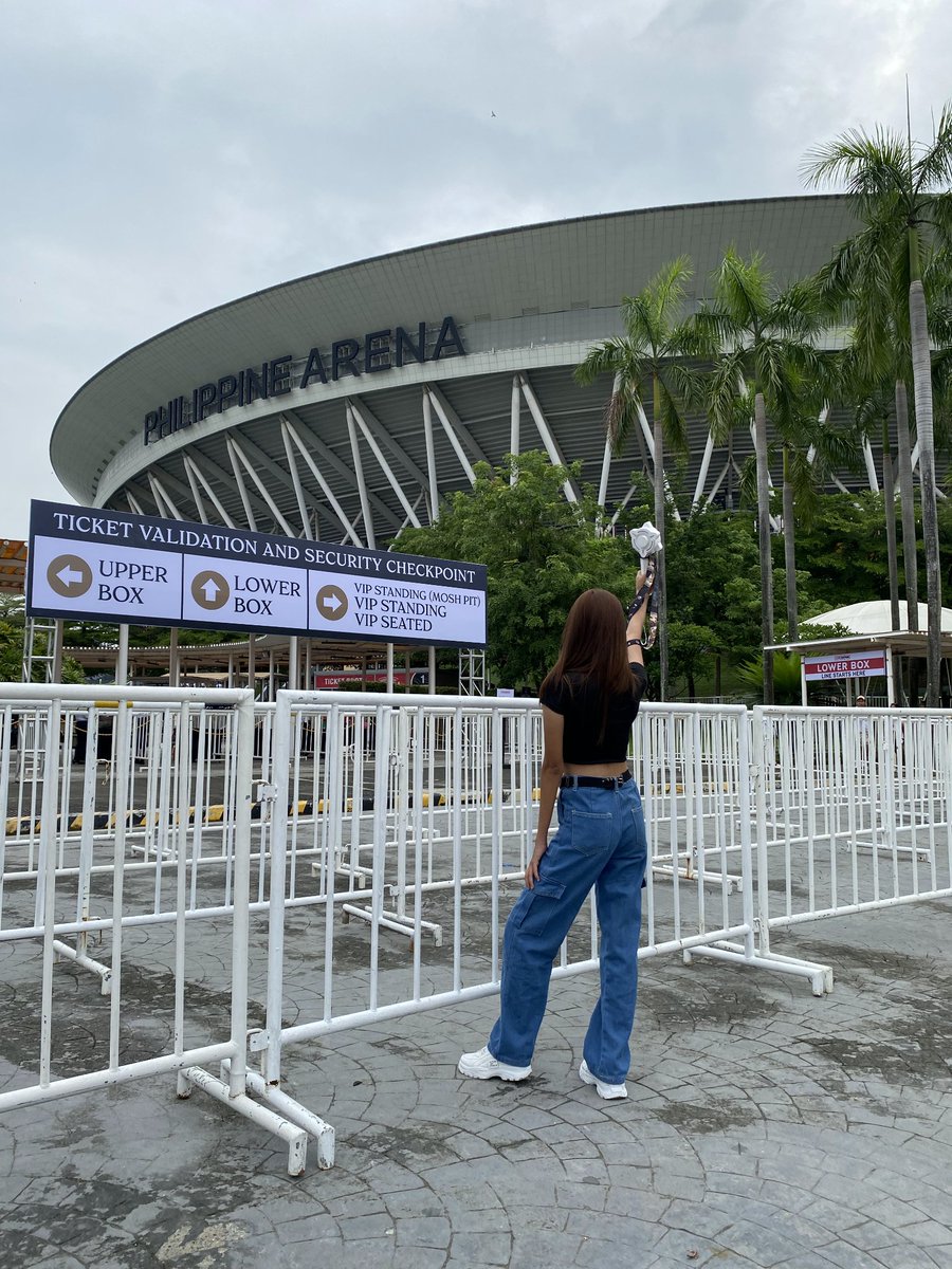 mhikay__'s tweet photo. Simula At Wakas Worldtour Kickoff Day 1 🍎

@SB19Official @SB19_Rizalenios

#SB19 #SB19SimulaAtWakas #SimulaAtWakas https://t.co/C24GF3v0YQ