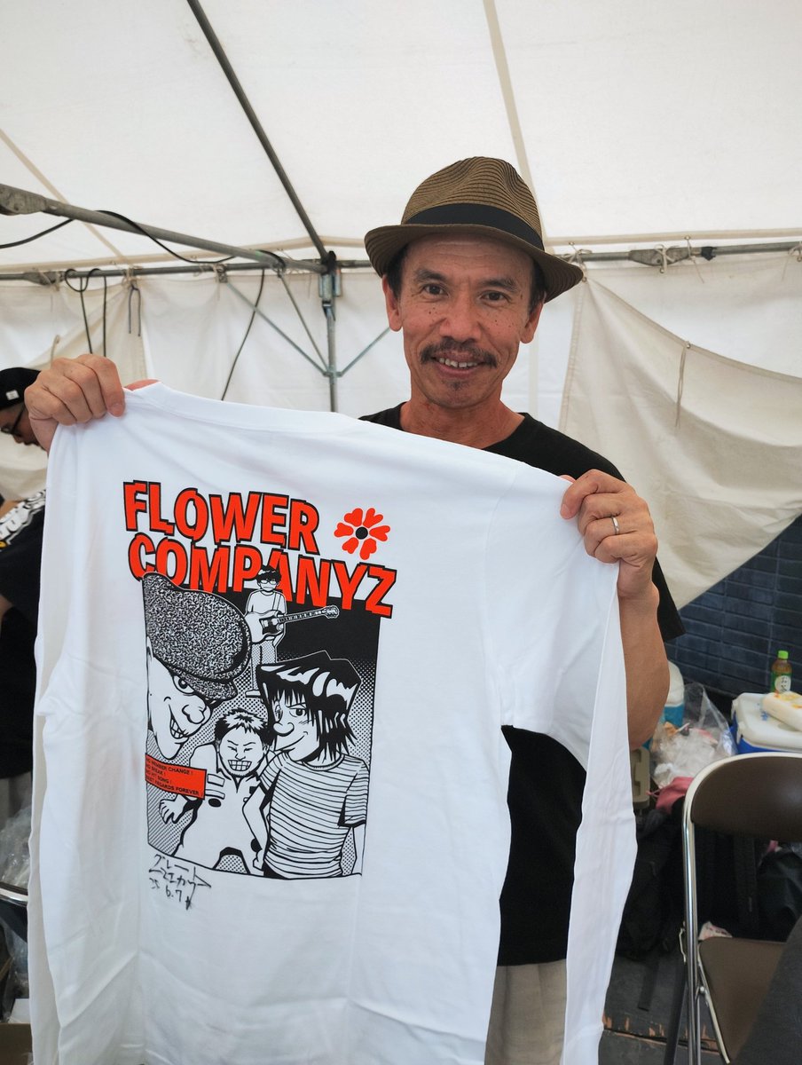 鉄子なE子@11/11オリに胸キュン5当日券狙いに行きます!! (@eko_busyaaa