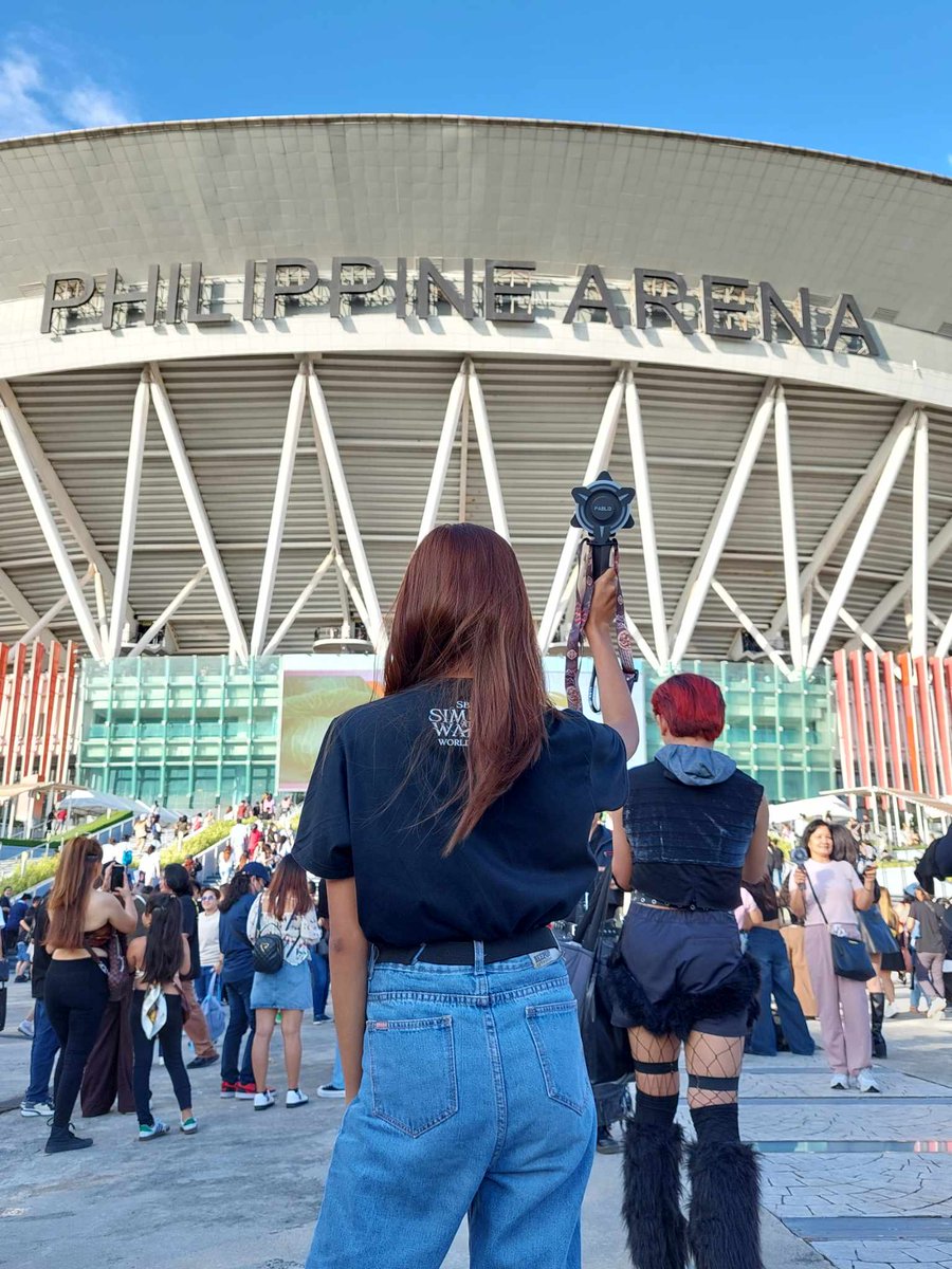 mhikay__'s tweet photo. Simula At Wakas Worldtour Kickoff Day 2 🍎

@SB19Official @SB19_Rizalenios 

#SB19 #SB19SimulaAtWakas #SimulaAtWakas #SB19SaW https://t.co/8dPW8FbnWs
