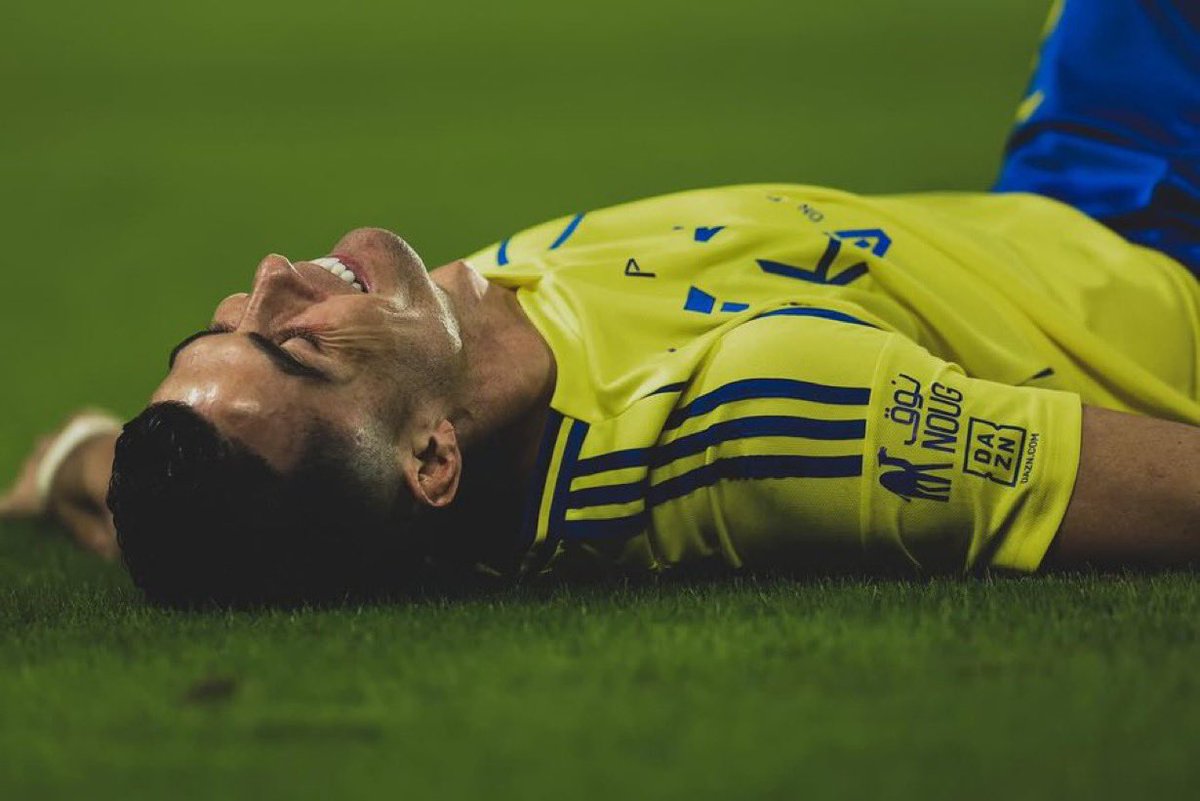 بيان النصر (@byannassr) on Twitter photo 🚨🚨🚨🚨|| عاجل - <a href="/AlhazzaMutab/">متعب بن عبدالله الهزاع</a> :
- أحدٍ الاندية كان يرغب بتواجد الاسطورة رونالدو معه بكاس العالم للاندية حتى اعتزاله واللاعب رفض ويريد الاعتزال مع #النصر 😁💛 🚨🚨🚨🚨|| عاجل - <a href="/AlhazzaMutab/">متعب بن عبدالله الهزاع</a> :
- أحدٍ الاندية كان يرغب بتواجد الاسطورة رونالدو معه بكاس العالم للاندية حتى اعتزاله واللاعب رفض ويريد الاعتزال مع #النصر 😁💛
