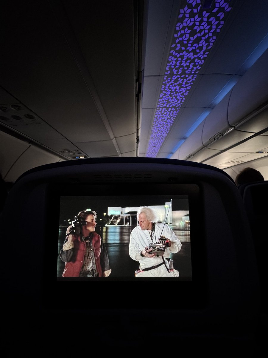 OnlineCarlo's tweet photo. back to the future @Delta PST 🔜 EST ⏱️ https://t.co/eCTl3MnJ9G