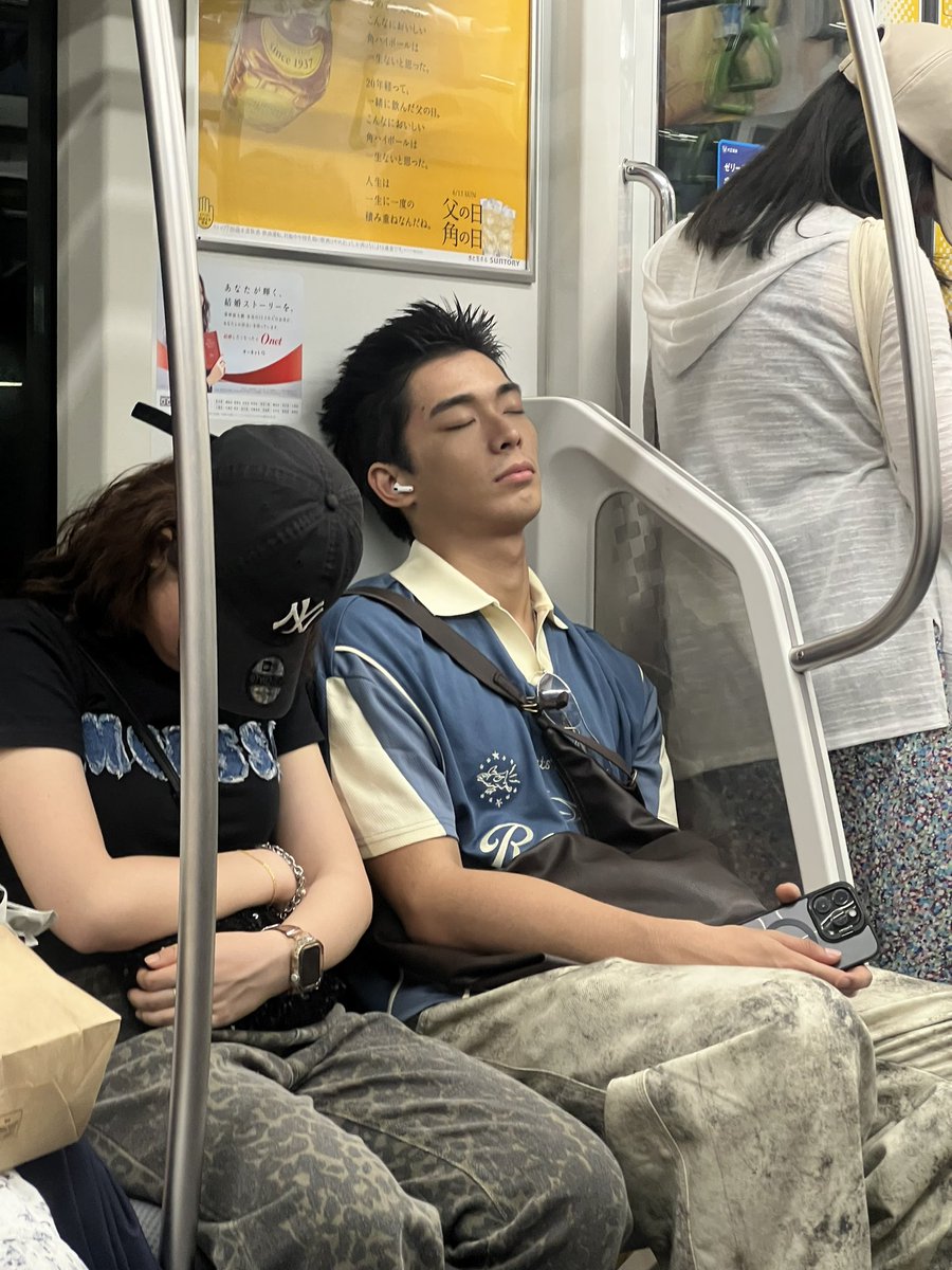 danylcg's tweet image. Pagud