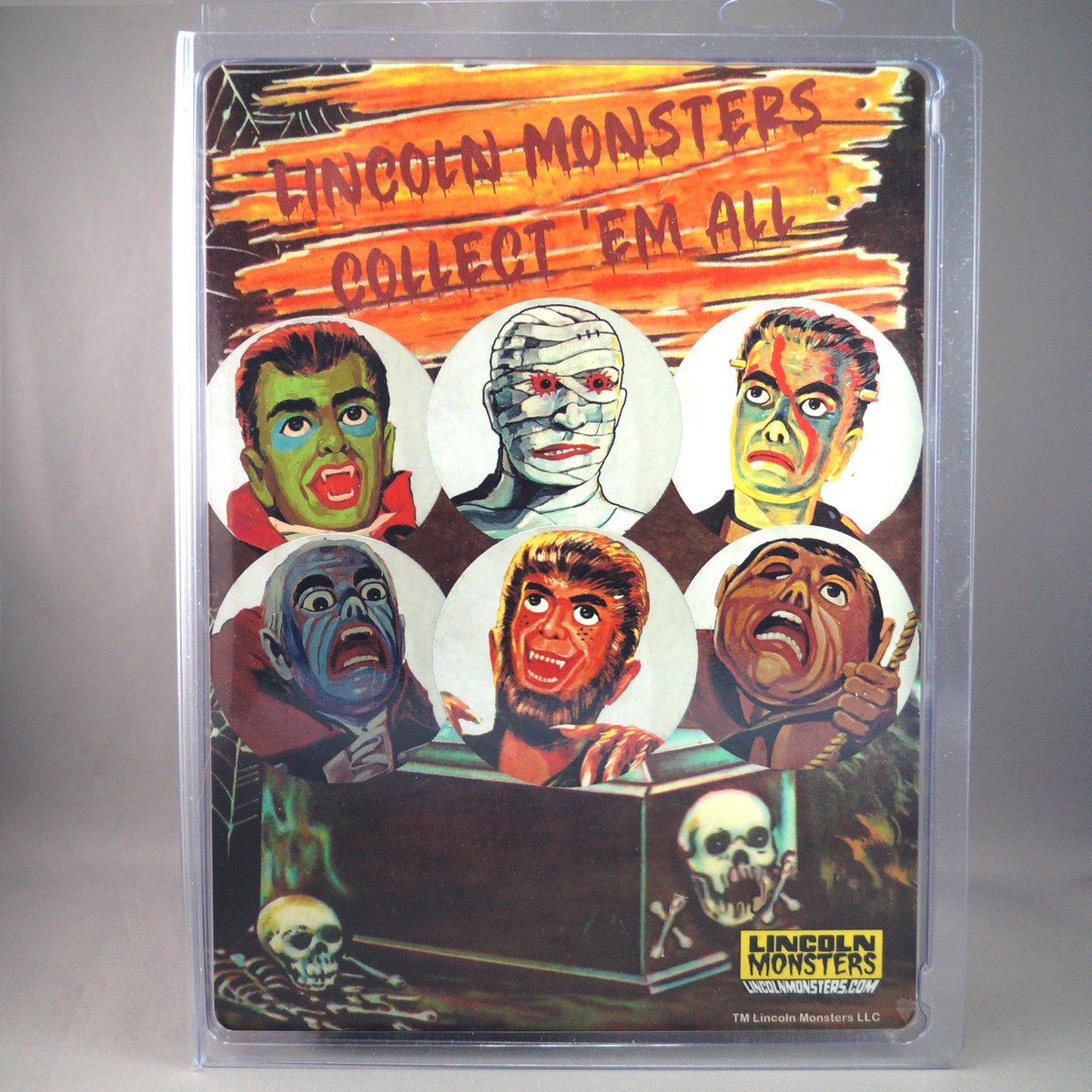 Plaidstallions's tweet photo. Carded Lincoln Monsters are coming this month; these are the Classic Lincoln International cards, which will be available for online purchases and making their debut at two shows at the @frank_wojo booth.

#lincolnmonsters #lincolninternational #retromonsters #mego #dungeonvideo https://t.co/CgTm8TKLSu
