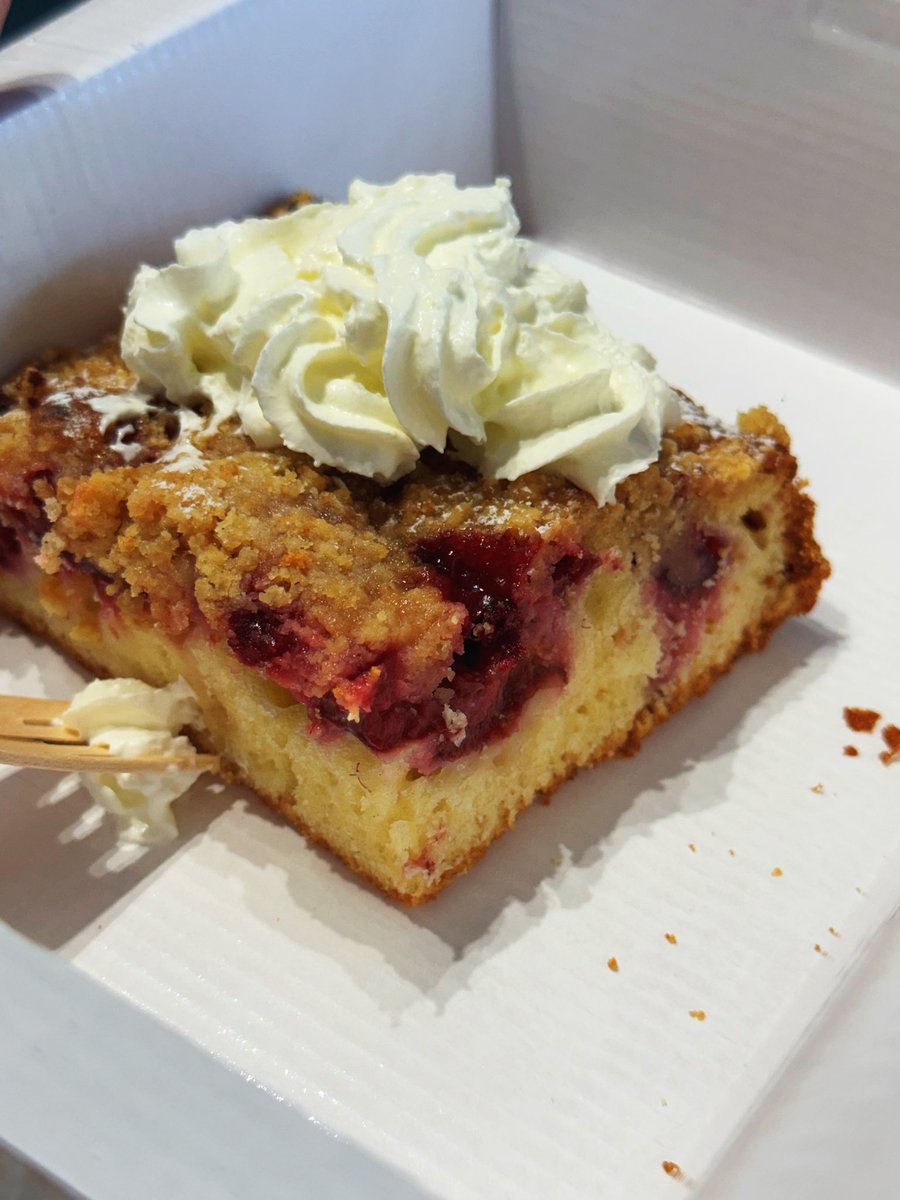 Great to go to the first North East Polish Festival in Newcastle today. There’s not a huge Polish population here compared to other UK cities, but it was great to see everybody out showcasing bigos, kiełbasa, traditional Polish crafts like breadmaking and ceramics. There were