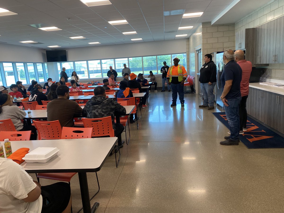 CPSCollege&Career (@cpscareerready) on Twitter photo Our newest <a href="/StreetsandSan/">Chicago Department of Streets and Sanitation</a> Laborer Trainees got to tour <a href="/LIUNA/">LIUNA</a> and hear from the experts - Rafael and Jahatrel who were trainees last year and now are City of Chicago employees and members of @Laborers1001! <a href="/ChiPubSchools/">CPS - Chicago Public Schools</a> <a href="/ChicagosMayor/">Mayor Brandon Johnson</a> Our newest <a href="/StreetsandSan/">Chicago Department of Streets and Sanitation</a> Laborer Trainees got to tour <a href="/LIUNA/">LIUNA</a> and hear from the experts - Rafael and Jahatrel who were trainees last year and now are City of Chicago employees and members of @Laborers1001! <a href="/ChiPubSchools/">CPS - Chicago Public Schools</a> <a href="/ChicagosMayor/">Mayor Brandon Johnson</a>