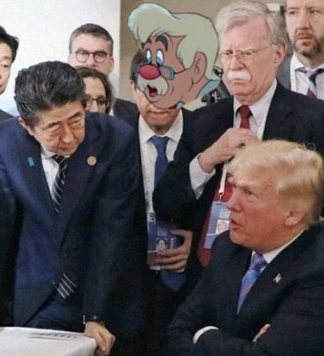 全然違う話だけど
ピノキオのおじいさんにしか見えない😅

＃ゼペット