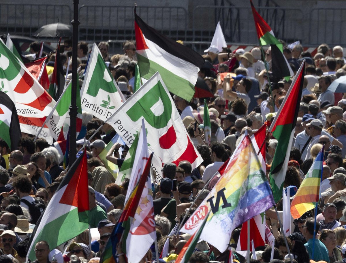 tempoweb's tweet image. Sinistra allo scoperto al corteo per #Gaza: spot di #Bersani per il #referendum. #DAlema: alle prossime elezioni... iltempo.it/politica/2025/… #Palestina #SanGiovanni #7giugno