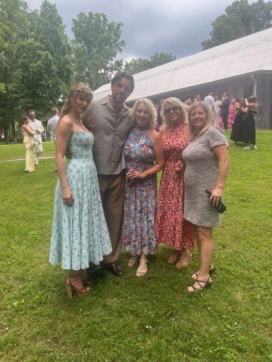 SwiftNYC's tweet image. Taylor and Travis at a wedding recently! 🥺🤍