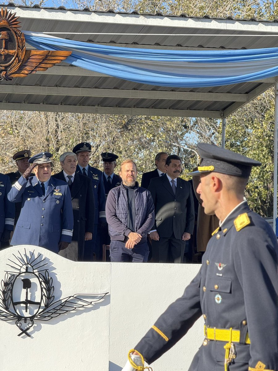 Con mucho orgullo participé del 65 aniversario de la Escuela de Suboficiales de la Fuerza Aérea Ezeiza.
Una institución fundamental en la formación del personal militar argentino.