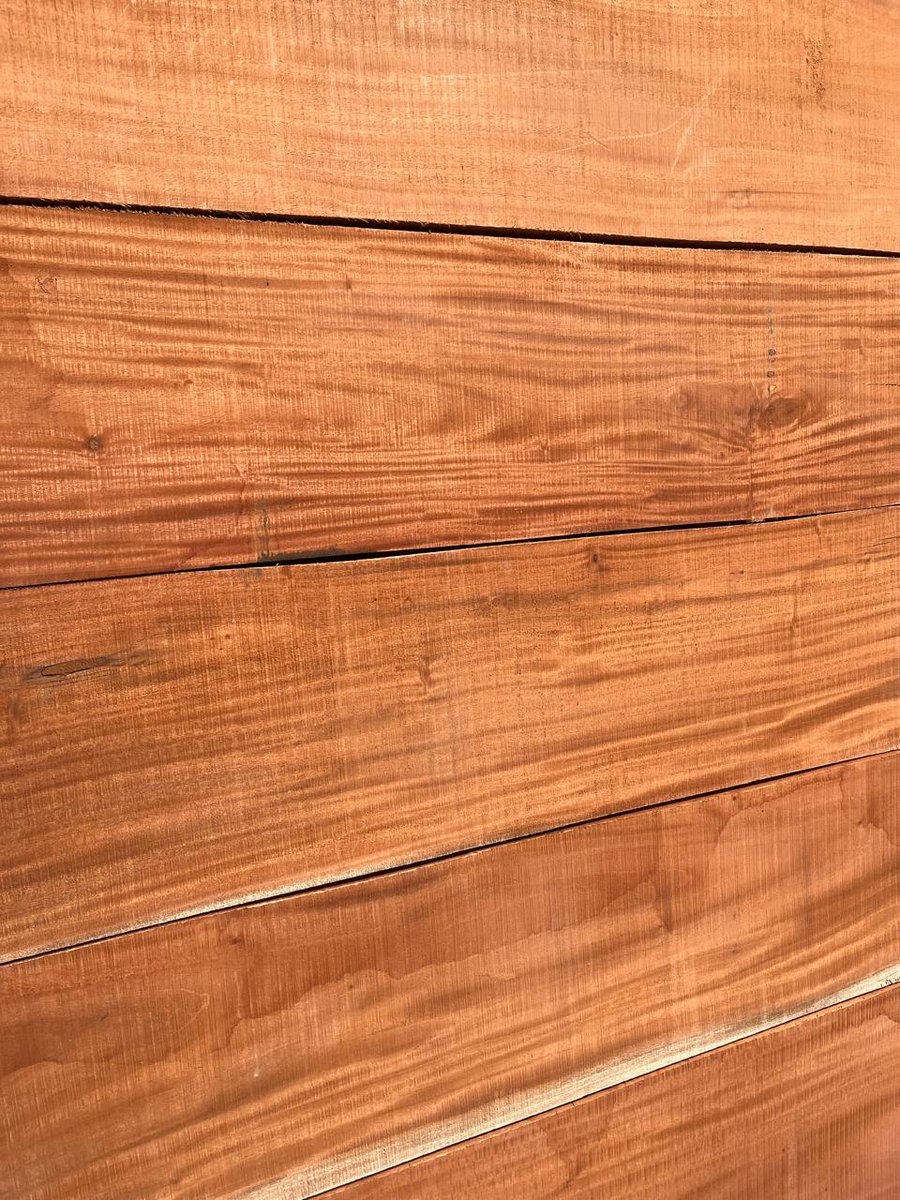 accordfloors's tweet photo. Beautiful Mahogany timber to be made into Stair Steps
#woodenflooring #woodenstairs #mahogany #stairtreads #staircase #woodworking #interiordesign #architecture #MadeInIndia #accordfloors https://t.co/vKM3RvulAU