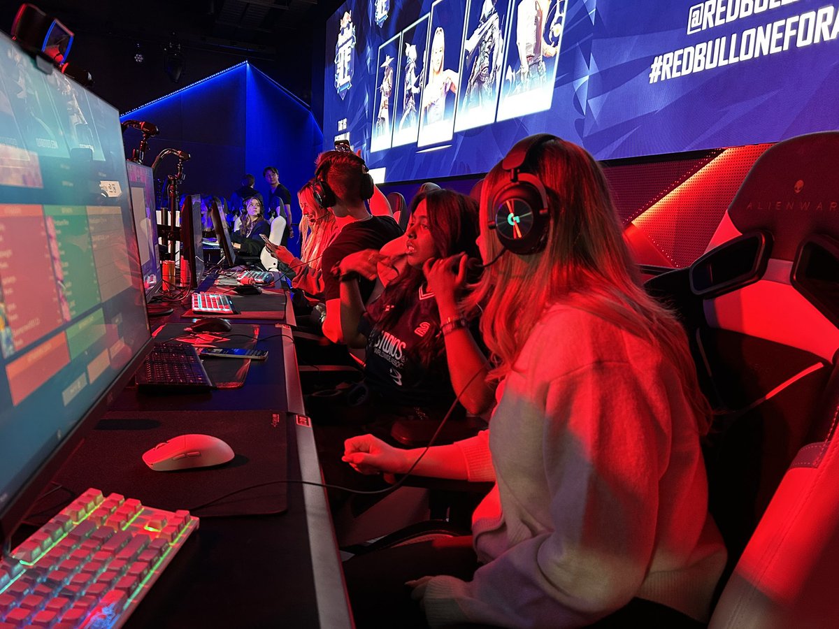(Crushed) Jen (@jenary__) on Twitter photo Thank you <a href="/redbullau/">Red Bull Australia</a> for putting on an amazing event! I couldn’t have asked for a better team to play with!! Can’t wait for the next event 🤩 Thank you <a href="/redbullau/">Red Bull Australia</a> for putting on an amazing event! I couldn’t have asked for a better team to play with!! Can’t wait for the next event 🤩