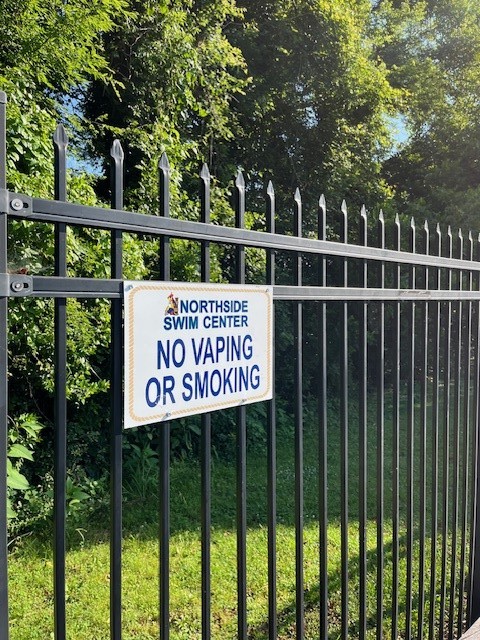 RF_ParksandRec's tweet image. 🌊🌟 Friendly reminder! Our pool facility prohibits vaping &amp;amp; has a height requirement for the waterslide. If the child is under the height requirement they must go down with an ADULT. Thank you for helping us keep the Northside Swim Center safe and smoke free! 🏊‍♂️💦 #PoolRules