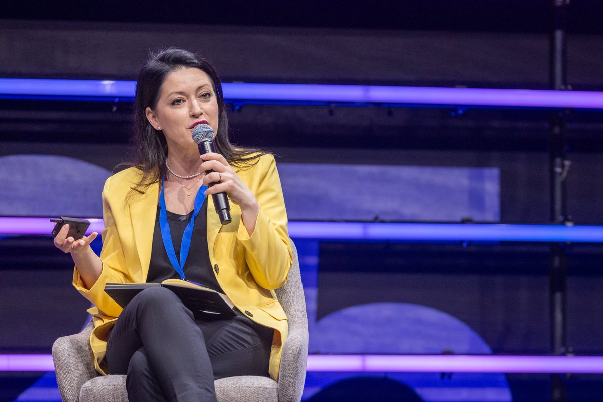 UNFPAMoldova's tweet photo. At #UNFPA, we believe digital transformation must connect, empower, and protect. At #MoldovaDigitalSummit2025, we shared how #EduLife, #Bodyright & #DigitalSkillsConnectGenerations reduce the digital divide and include everyone.💫 https://t.co/w4wJwnz7Ap