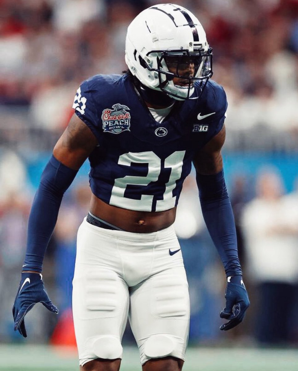 jfuentesbream's tweet image. I will be in Happy Valley tomorrow🦁let’s work!!! @CoachTerryPSU @Coachpoindexter @coachjfranklin @knnysndrs @CoachTHowle @CoachWeachter @TomLoy247 @BrianDohn247 @adamgorney @RivalsFriedman @SWiltfong_ @ChadSimmons_ @jaxon_rose8 @BuckFitz