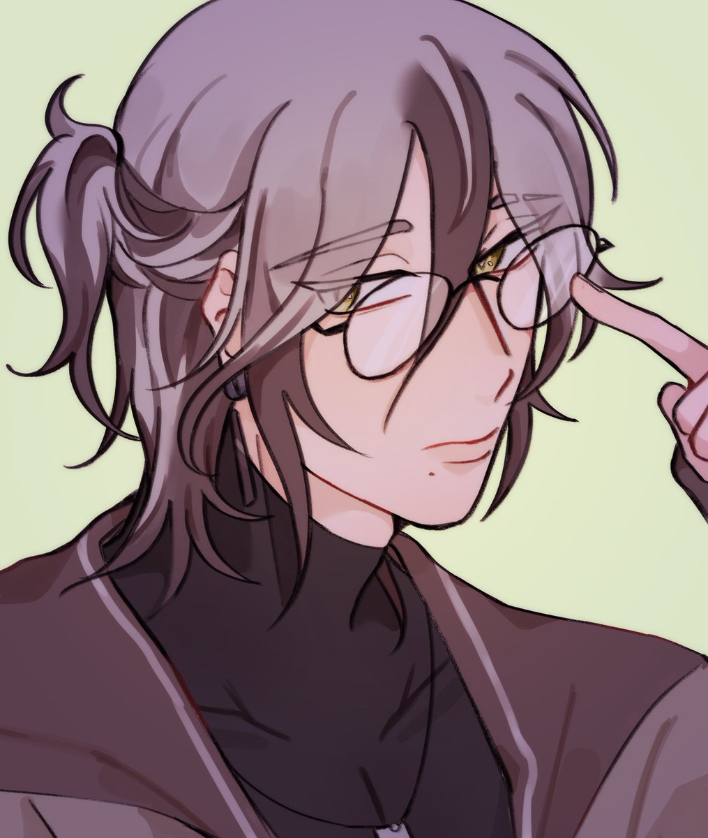 rei with glasses👓👈