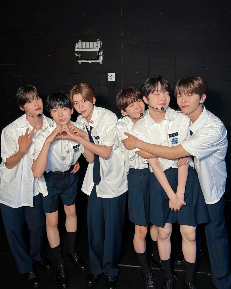 n_today_jh's tweet image. 240608 nctwish 인스타그램 업로드3️⃣
여러분 오늘 재밌었나요??
저는 여러분 덕분에 너~~~~무 재밌었어요🥴앞으로 더더 많은 추억들 만들어보자잉
사랑해용😘좋은 꿈 꾸세료💫🍀
#NCTWISH
#NCTWISH_SCHOOL_of_WISH #JEONJU
#재희 #JAEHEE
instagram.com/p/C79OjnUpQNq/…