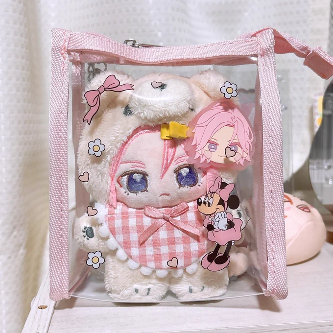 良い買い物をしたので共有しとこ いつぬいがすっぽり入ります! 裏が柄なしなのでアリナシ用途分けて使える 色も白・ミント・パープル・ブルー・ピンク(マリーちゃん)があった!