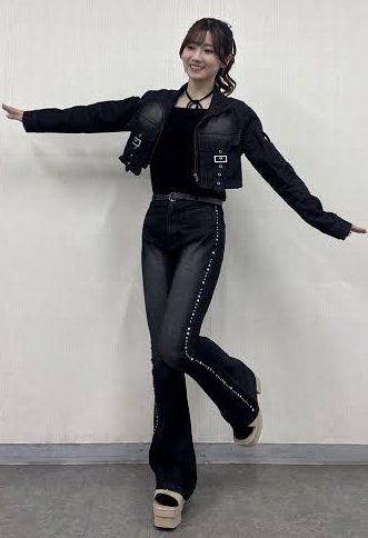 僕は、小田倉さん、こんなぎ、村山美羽の脚も美脚だと思います