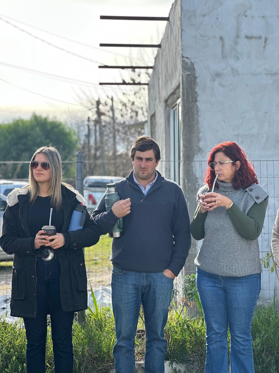 Un Nuevo Tiempo para Florida,  se comienza andar, hoy el Intendente  electo <a href="/PajaroEnciso/">Carlos Enciso Christiansen</a> arrancando gira de Agradecimiento por Mendoza Grande.
GRACIAS A TODOS!!!