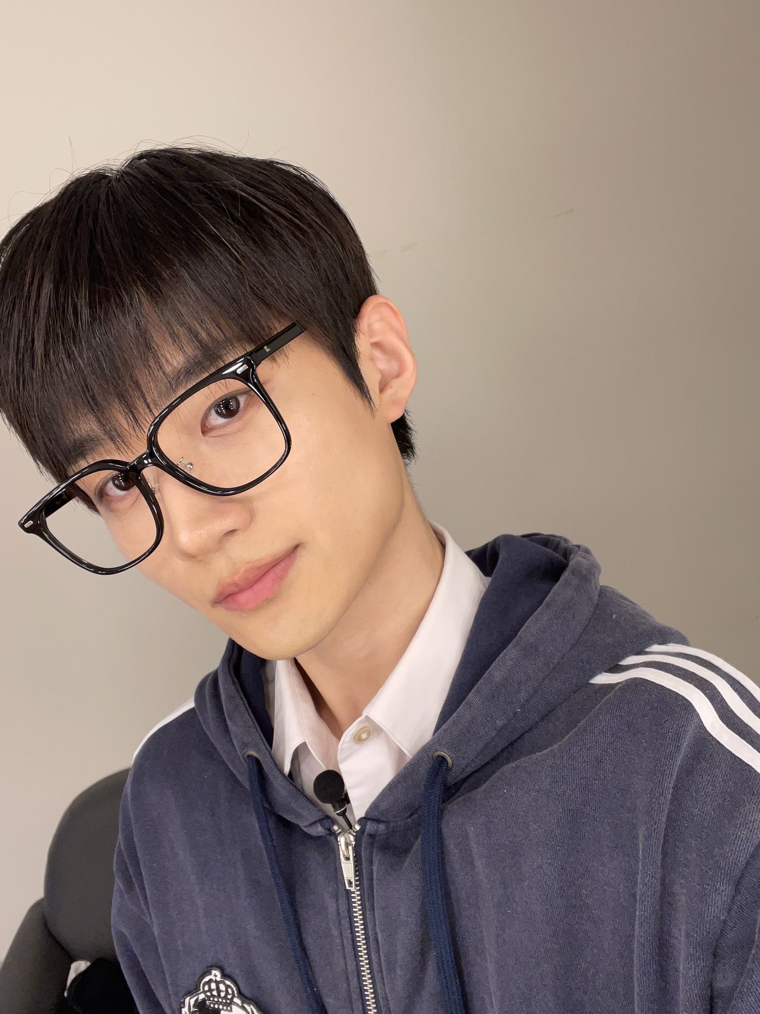 BIOGRAPHY - VERIVERY - UNIVERSAL MUSIC JAPAN